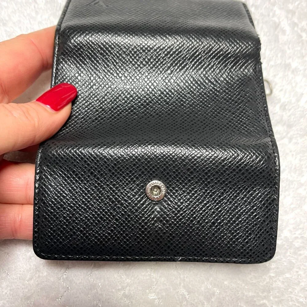 Louis Vuitton 4 Gray Multicle Taiga Black Key Case Ardoise